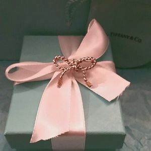 Tiffany & Co. 925/750 Ribbon Brooch/Pendant
